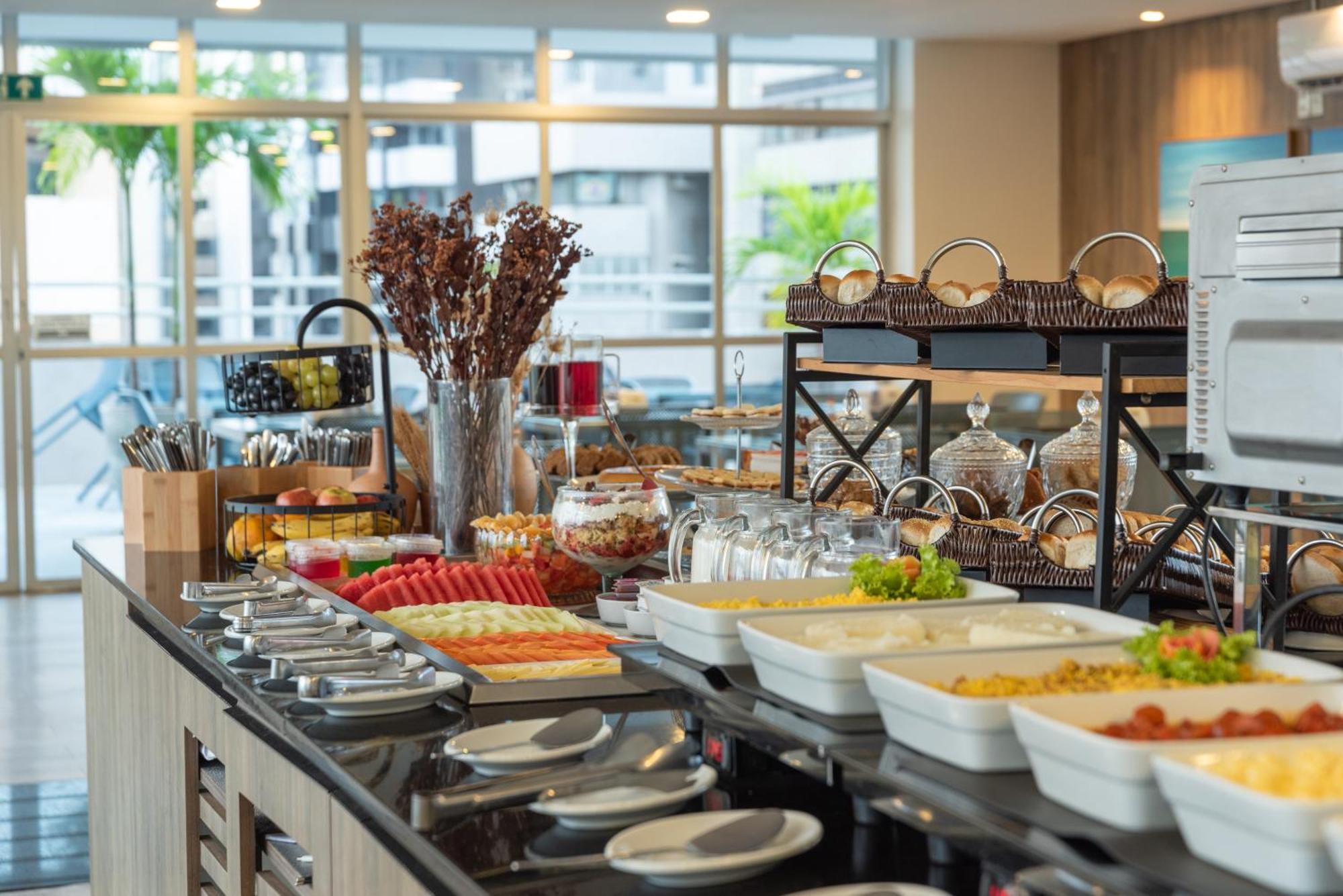 Costamar Ponta Hotel 3*