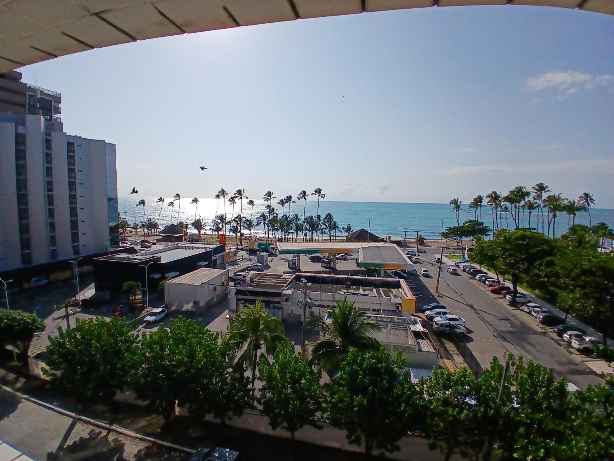 Vista Incrivel Com Restaurante, Academia, Garagem, Wi-Fi * Maceio (Alagoas)
