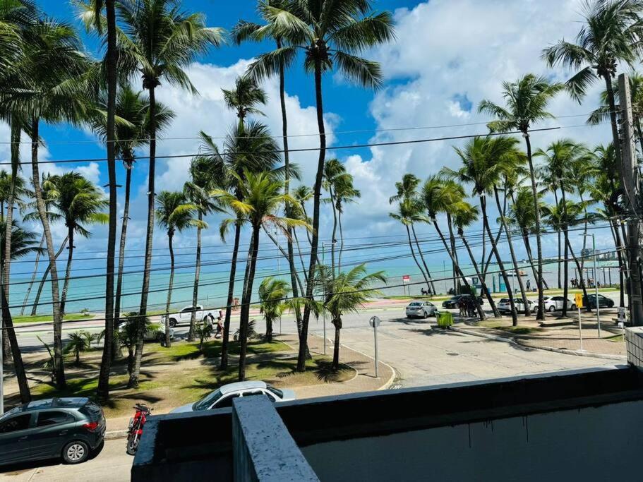 Beira-mar Na De Ponta Com Garagem, Wi-fi - Apto 204 * Maceió