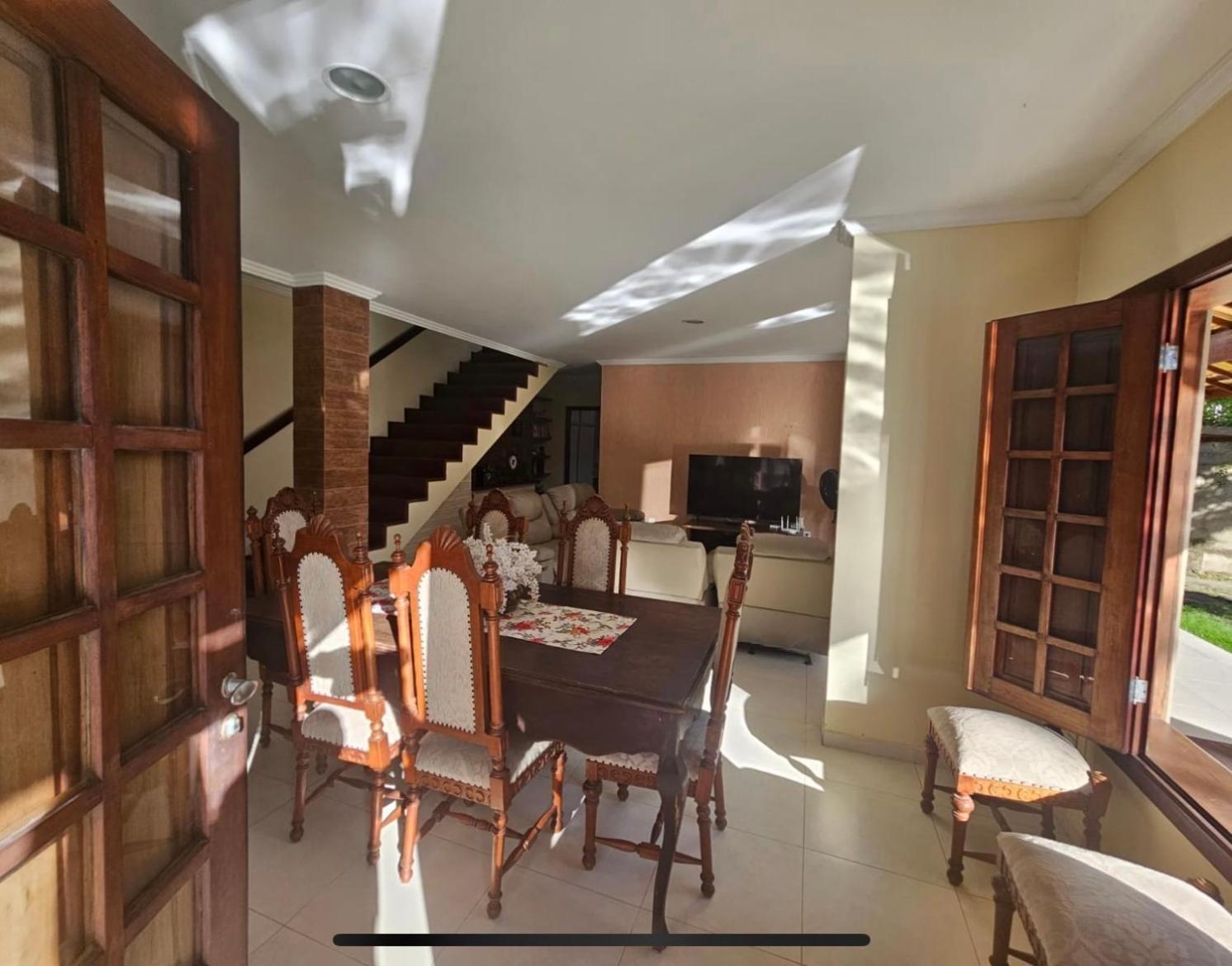 Casa Bege - Gaia Mcz - 4 Quartos *