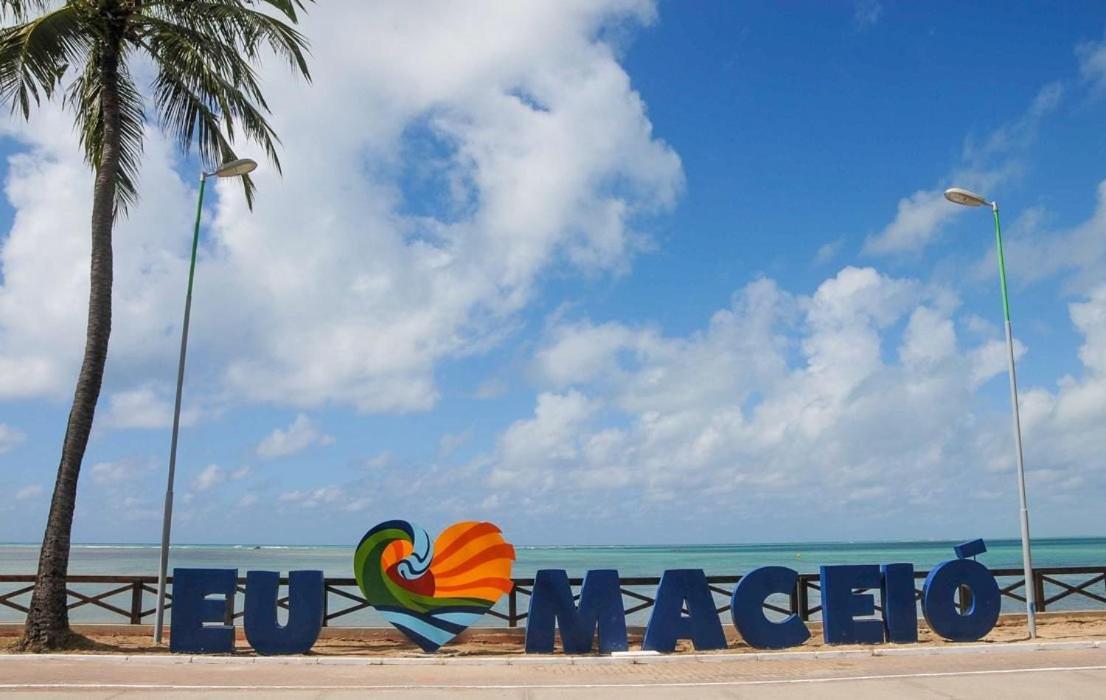 Flat Frente Mar C Limpeza Diaria | R206 Apartamento Maceió