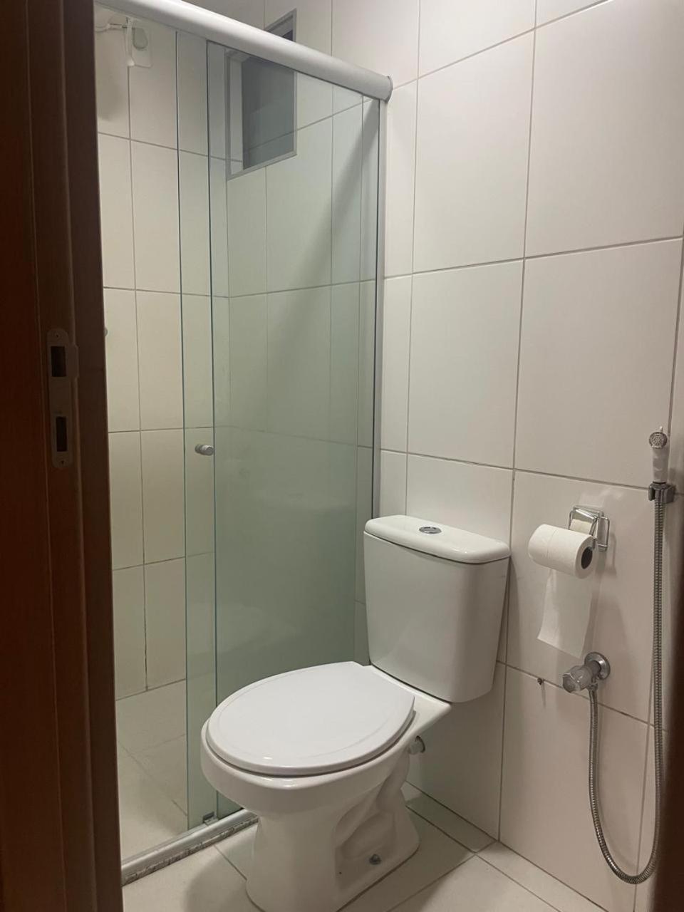 02 Quartos Em Ponta Apartamento *
