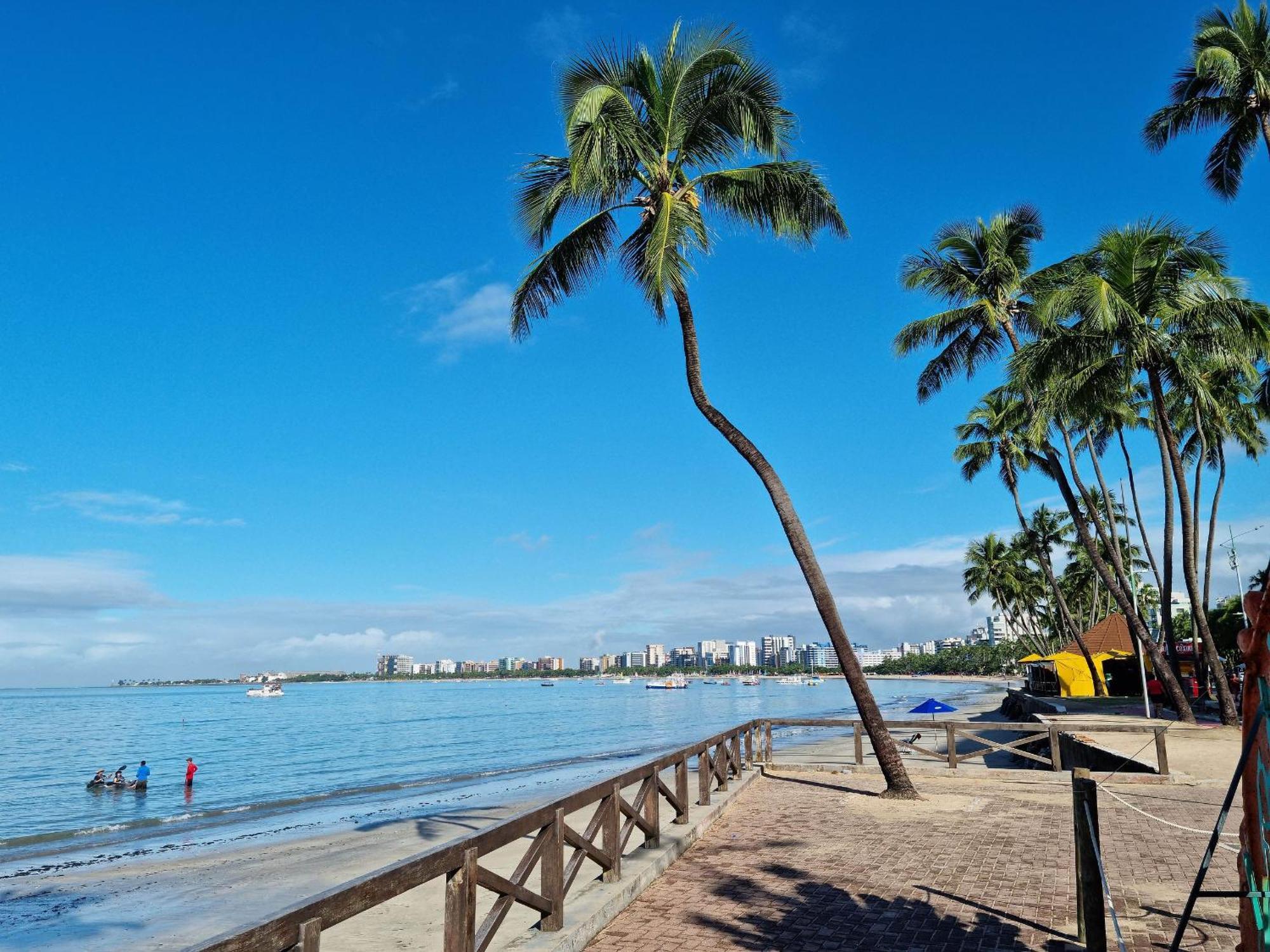 Apartamento Tranquilo E Com Piscina Na Jatiuca