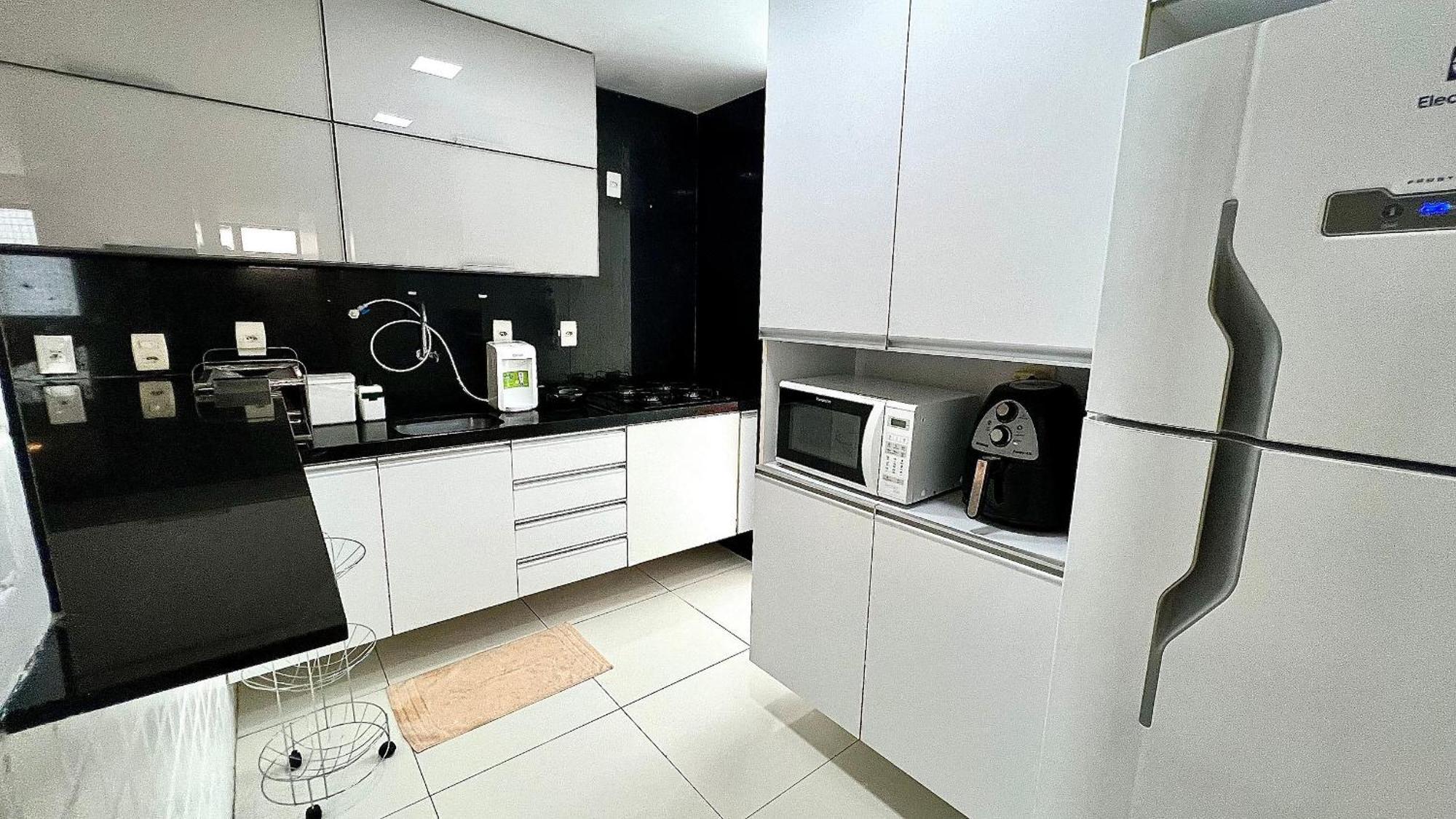 Apartment Sevilha Suites: Beachfront Comfort In Ponta *