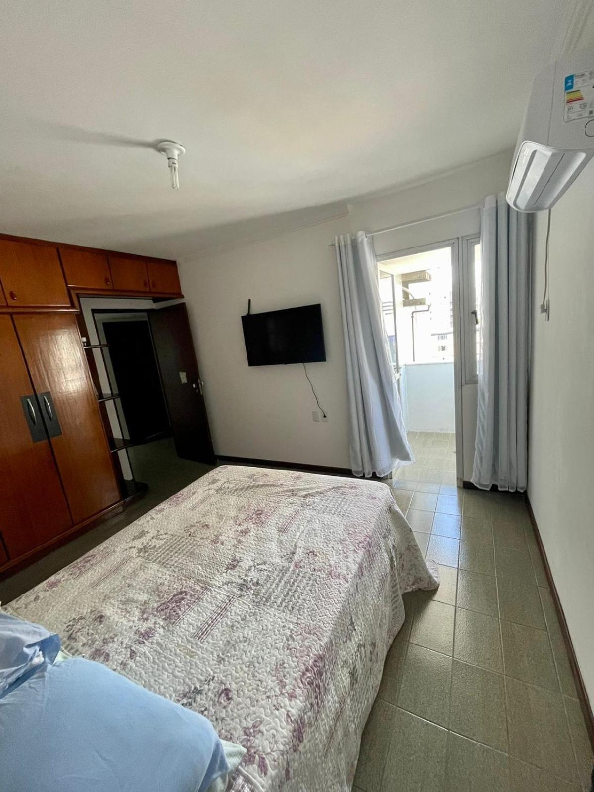 Apartamento Amplo Com 196 M2