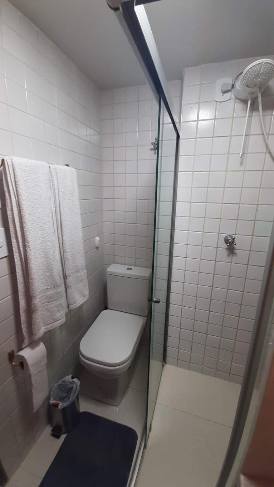 De Ponta Verde, A Beira Mar, Com Sala Climatizada, Paraiso Em Apartamento *