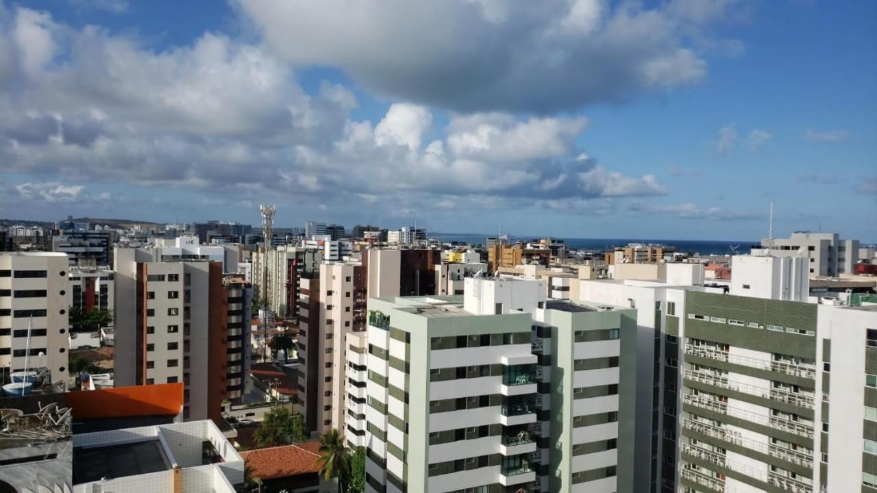 No Edificio Time *