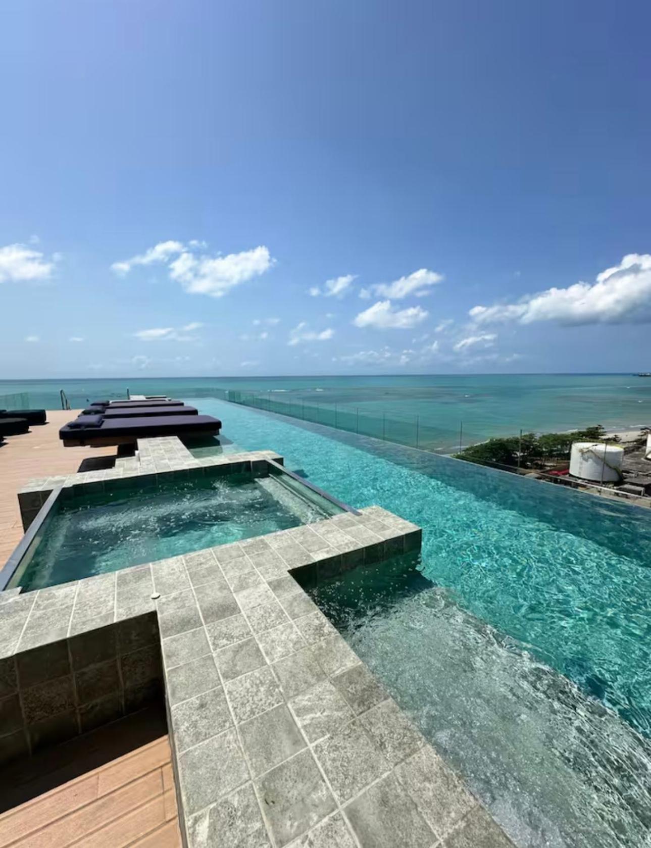 Apto Luxo Beira-mar Com Varanda Com Vista Frente Mar Na Da Pajucarant310 *