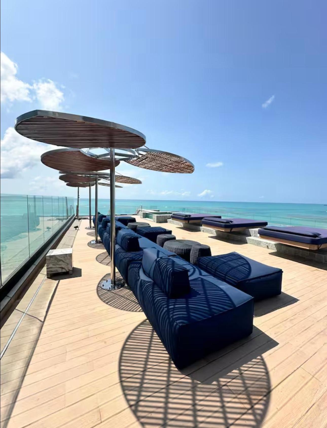 Apto Luxo Beira-mar Com Varanda Com Vista Frente Mar Na Da Pajucarant310 Maceió