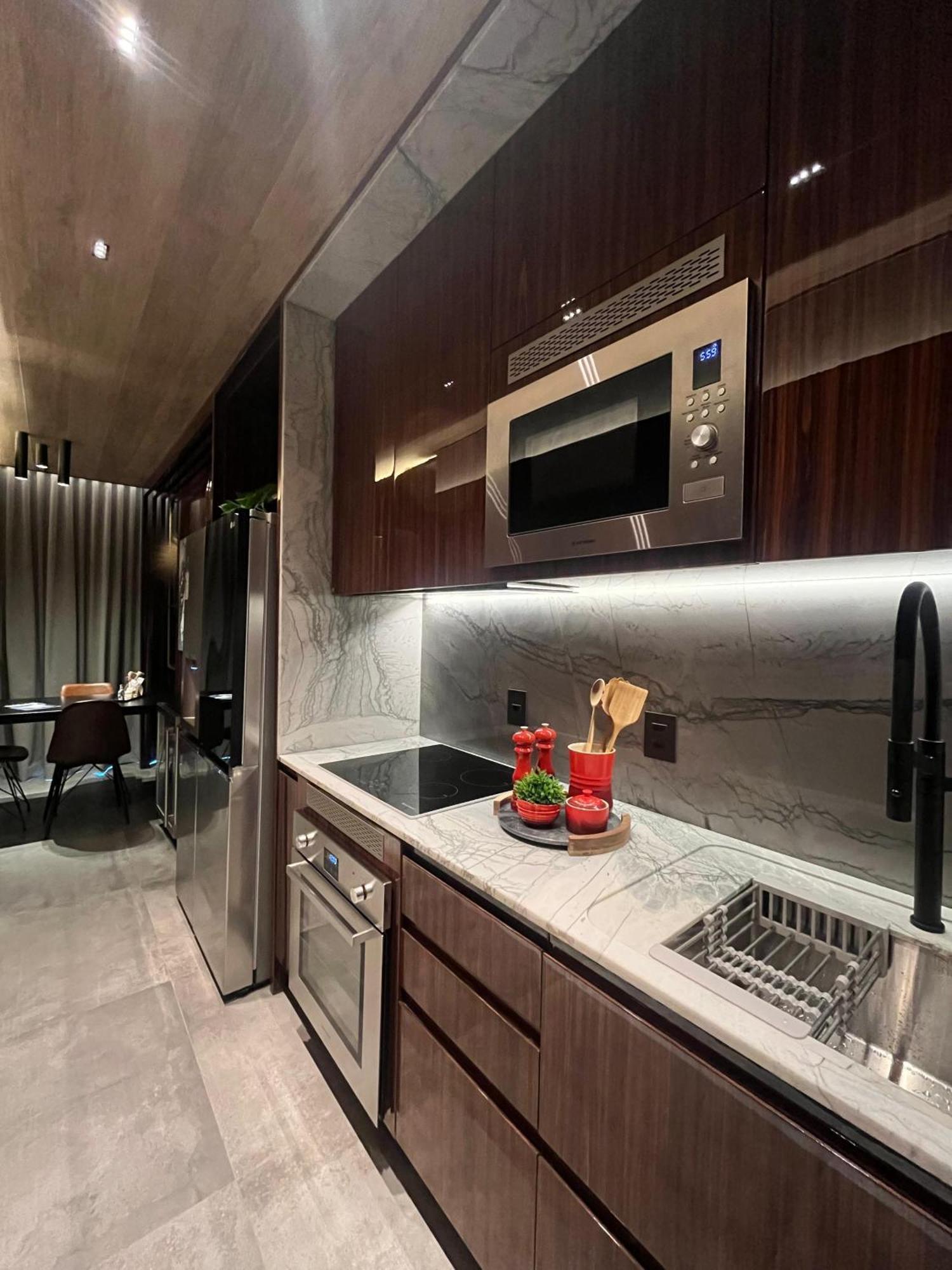 Apto Luxo Beira-mar Com Varanda Com Vista Frente Mar Na Da Pajucarant310 Apartamento