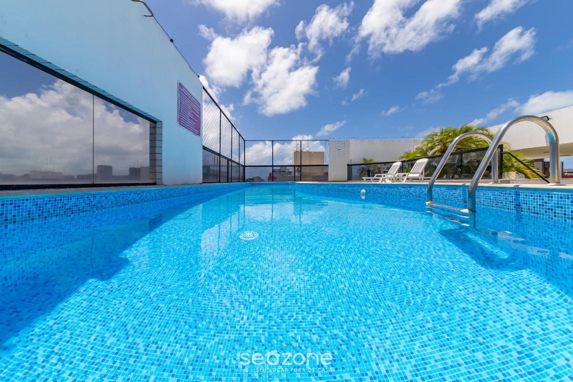 Apto Com Piscina Prox A De Eaa805 Maceió
