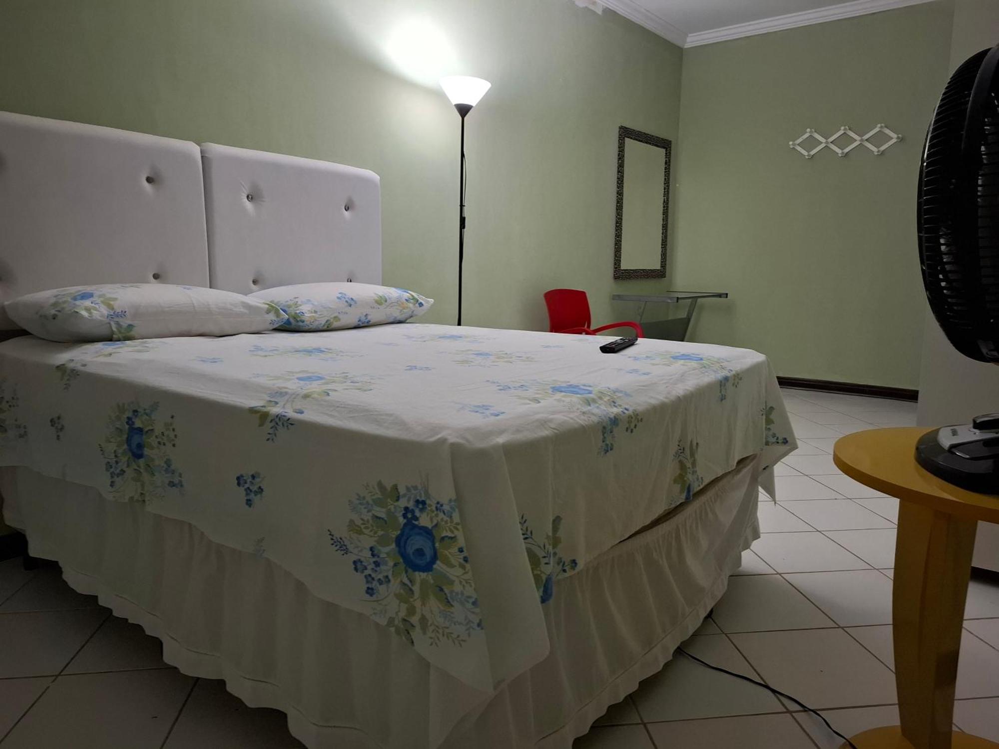Guest house Domiciliar Em Antares *