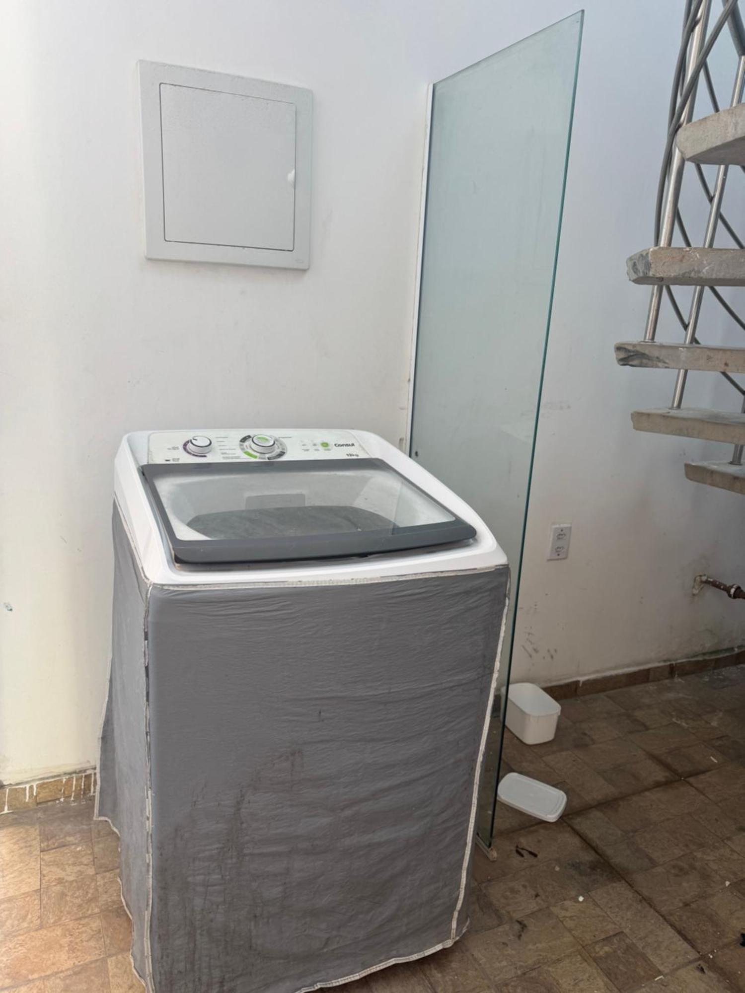 Apartamento 01 Kitnet Super Luxo Climatizado Perto Da *