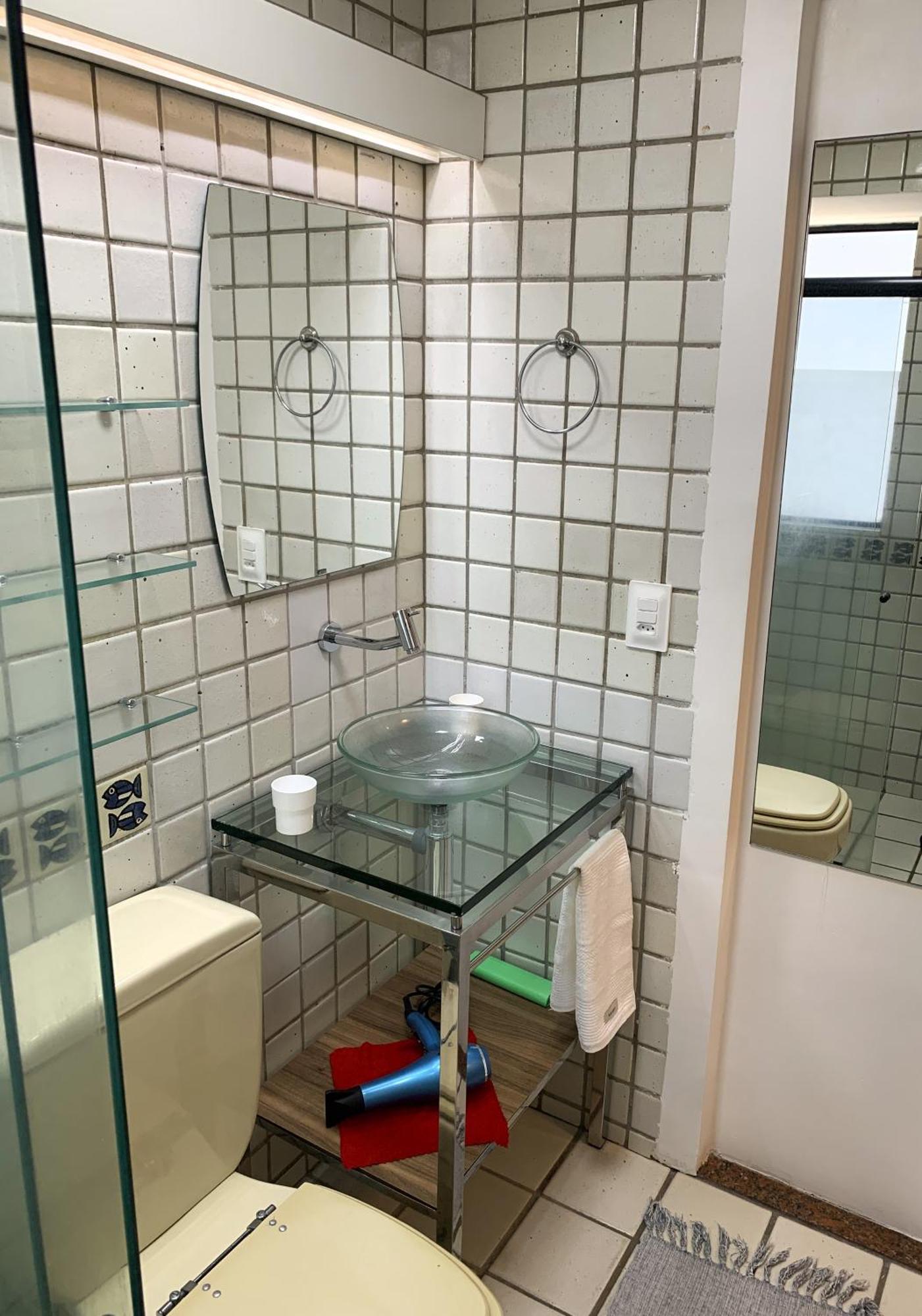 Apartamento Ponta 250m I Piscina I Garagem I Lirios 502 *