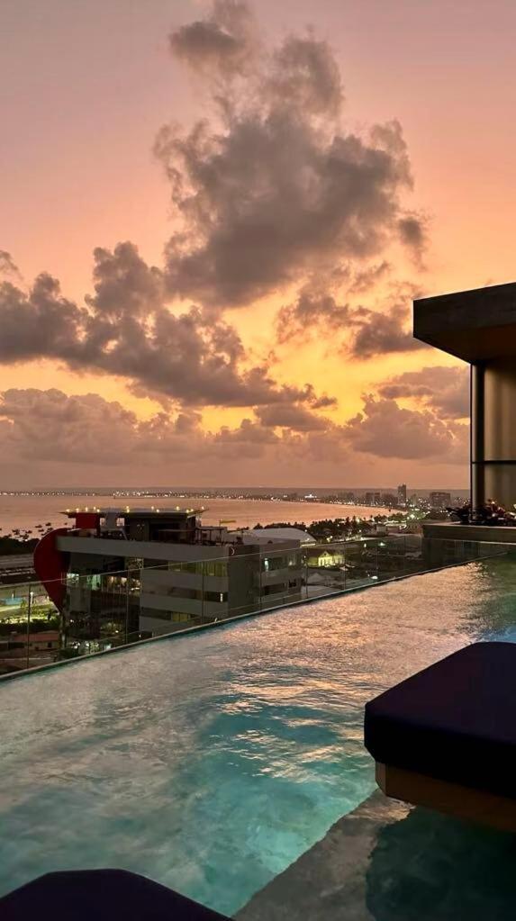 Apartamento Beira Mar New Time 1014 *