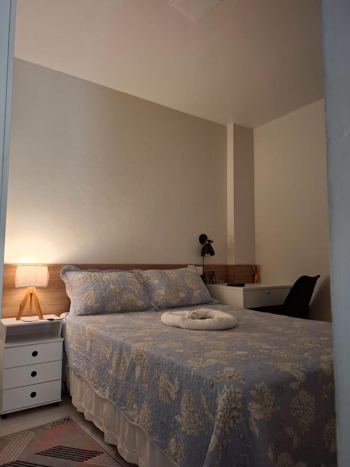 Apartamento De Ponta Verde, A Beira Mar, Com Sala Climatizada, Paraiso Em *