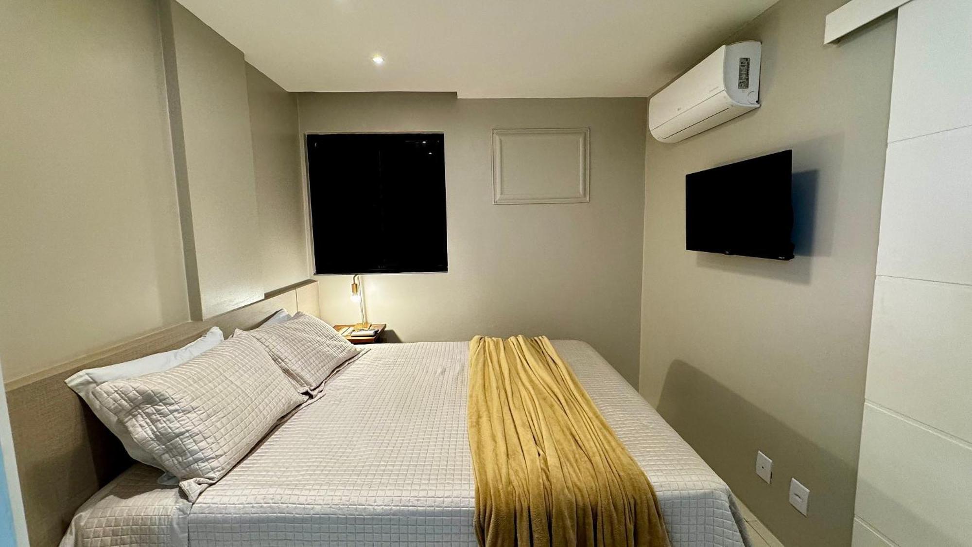 Sevilha Suites: Beachfront Comfort In Ponta Apartment