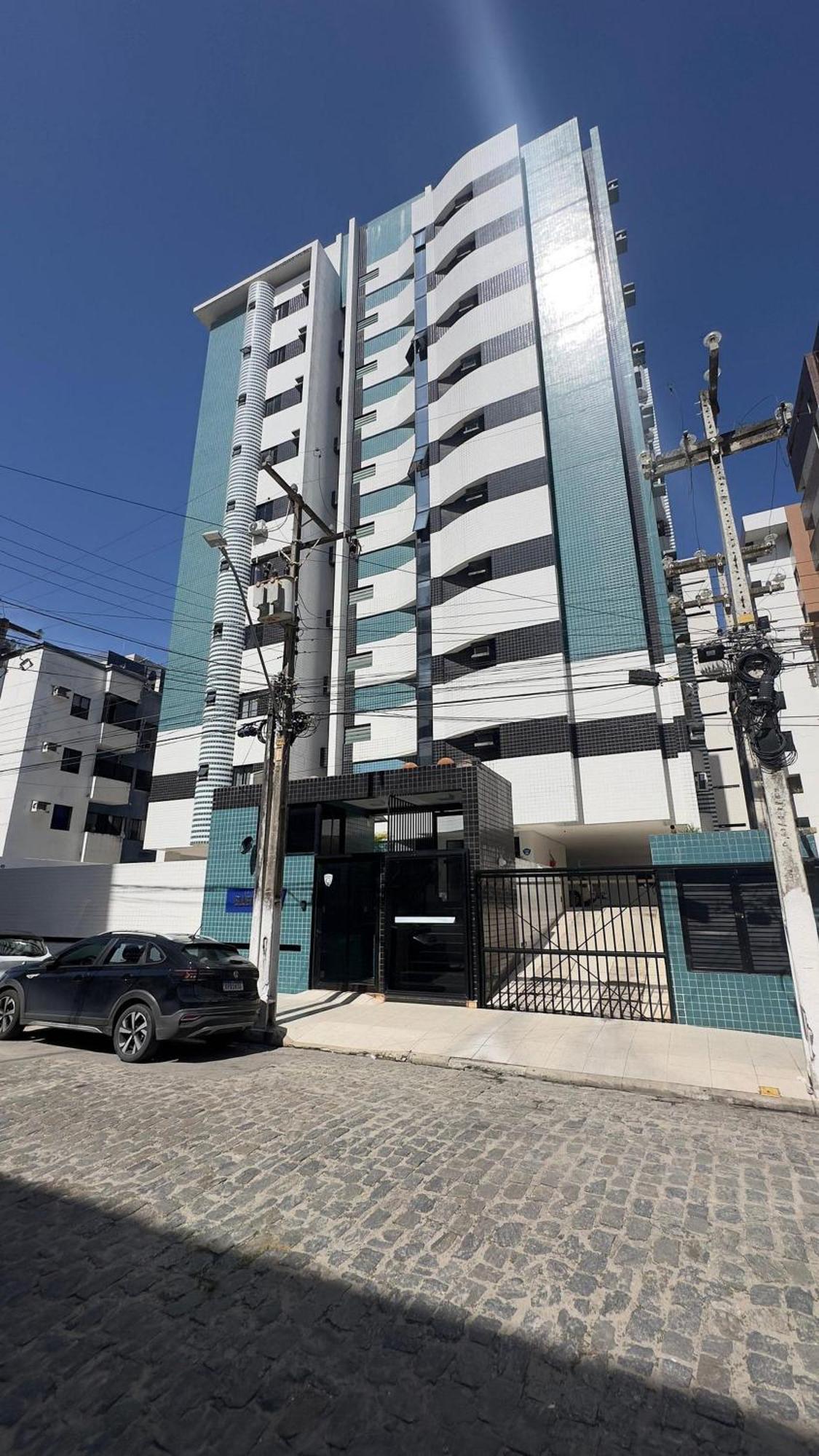 Apartamento 300 Metros Da *