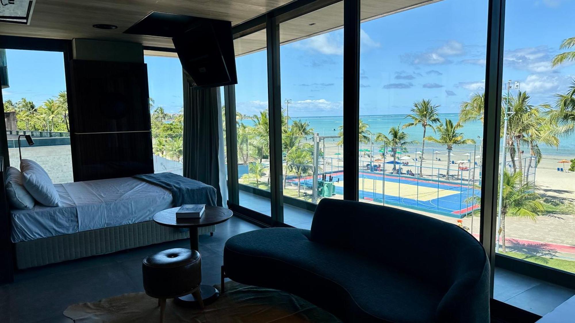 Apto Luxo Beira-mar Com Varanda Com Vista Frente Mar Na Da Pajucarant310