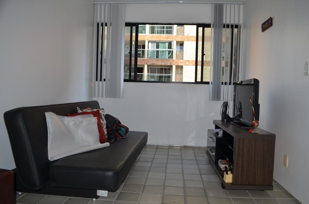 Apartamento 102 *