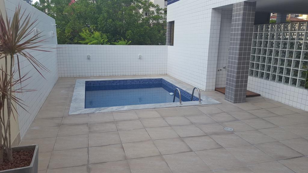 Apartamento quarto e sala em Ponta Verde Apartamento