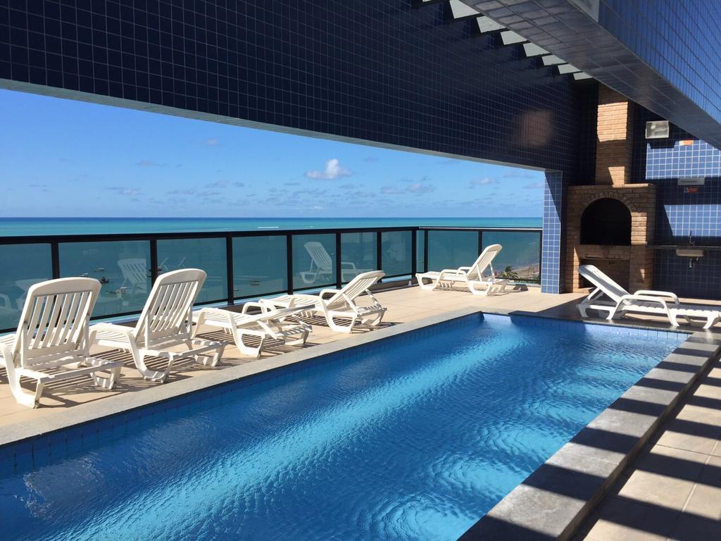 Na Beira Mar: Oceanfront With Lateral Sea View Apartamento Maceió