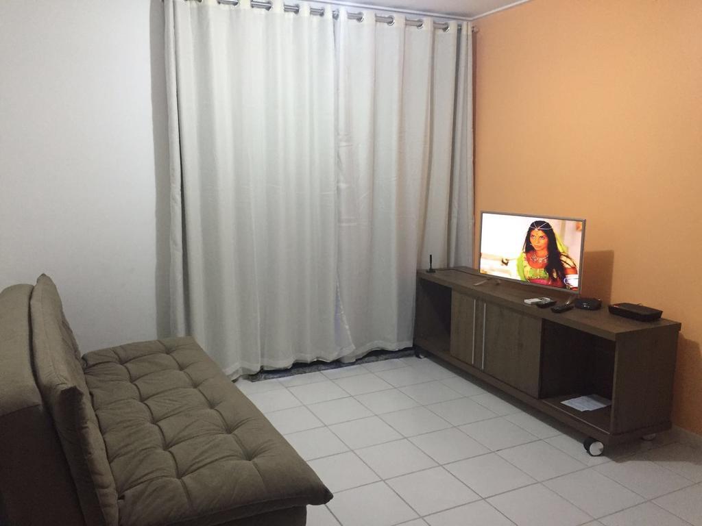 Na Beira Mar: Oceanfront With Lateral Sea View Apartamento