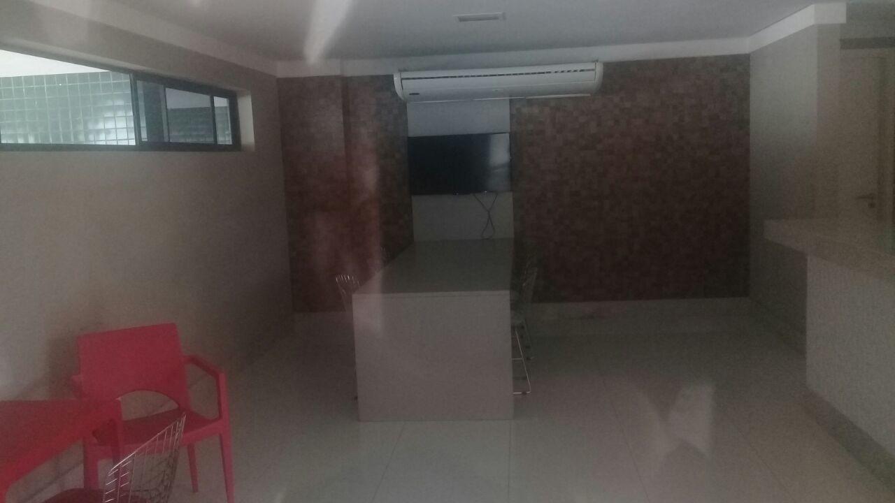 Edf Tower Apartamento *