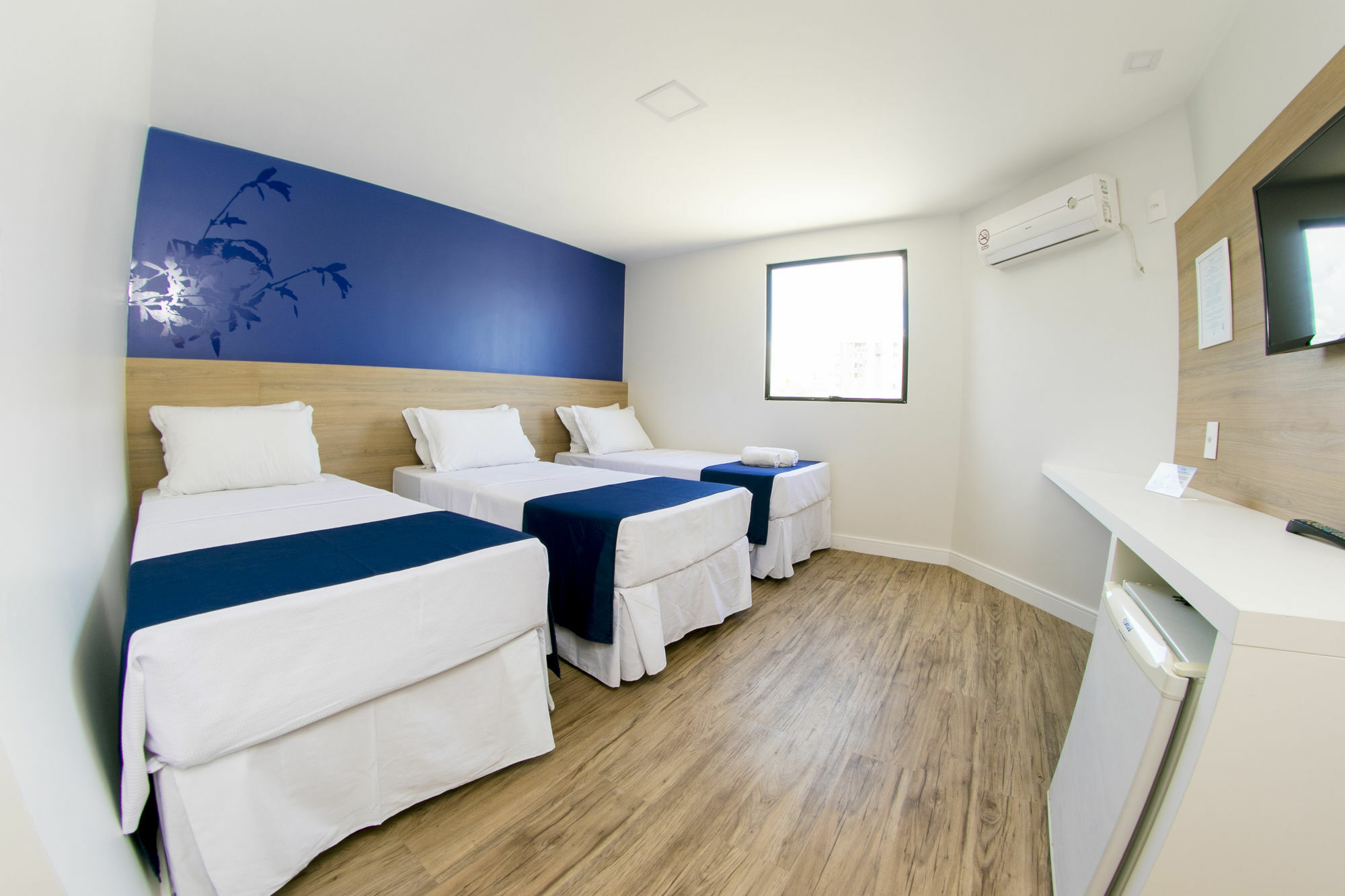 Cais Da Praia Hotel 3*