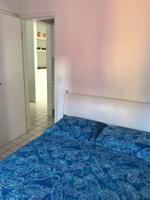 Apartment Em