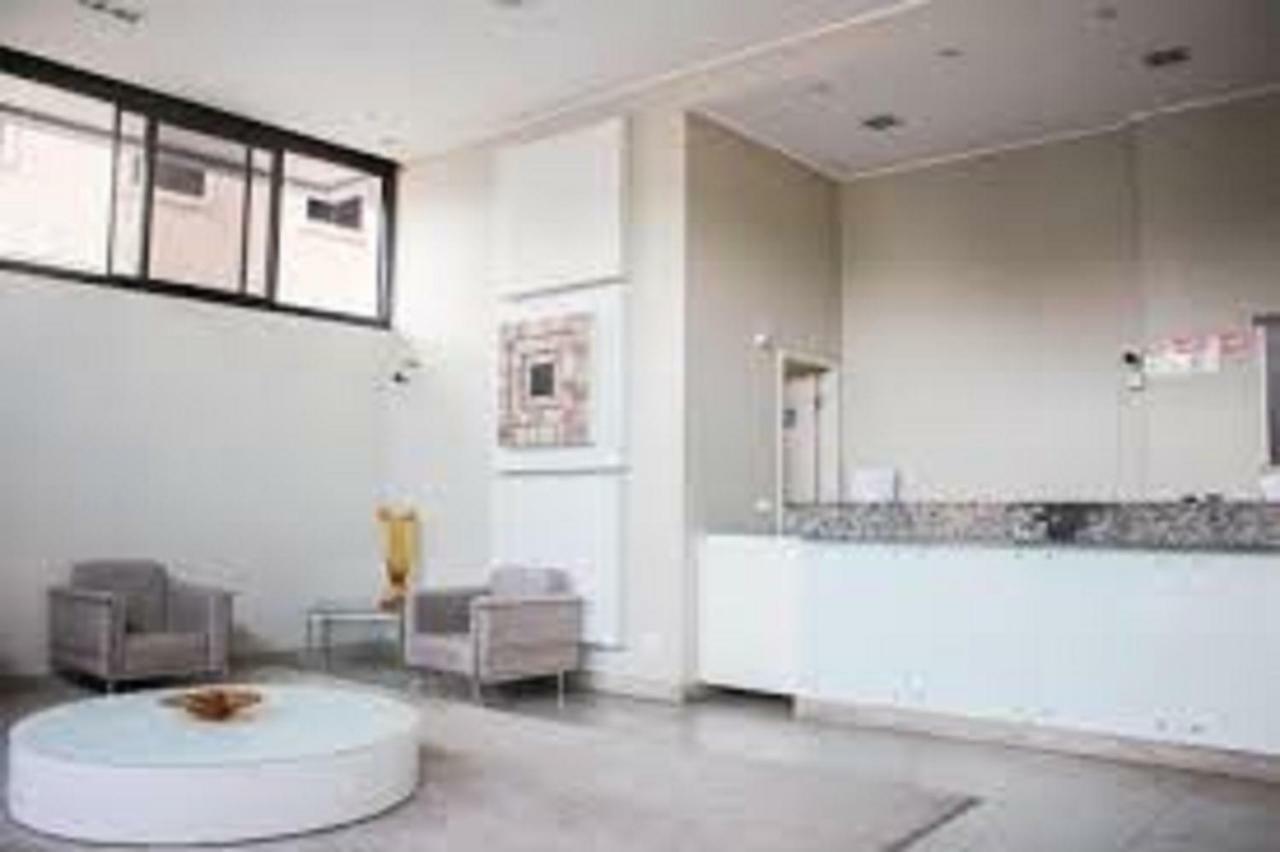 Na Beira Mar: Oceanfront With Lateral Sea View Apartamento