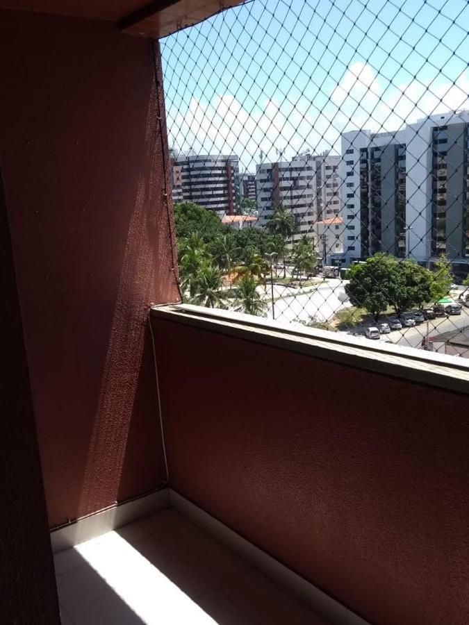 Apartamento Duas Quadra Da Na Ponta Verde. Apartamento *