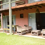 Quarto E Sala Na Natureza