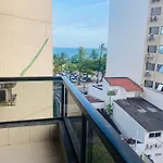 Apartamento na cobertura com vista mar