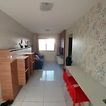 Apartamento BEIRA-MAR com 2 quartos