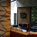 Studio em excelente localização e vista para o mar