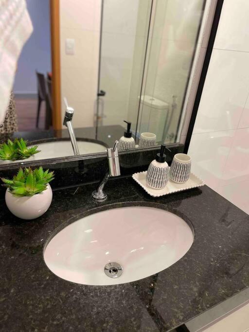Apartamento Studio No Coracao Da Ponta Verde. Apartamento