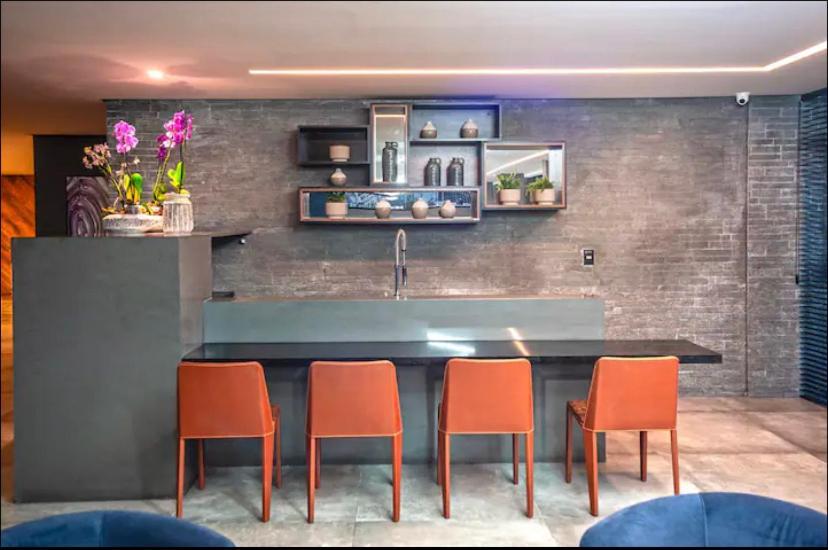 Apartamento Luxo 710-quarto E Sala Com Varanda De Frente Mar *