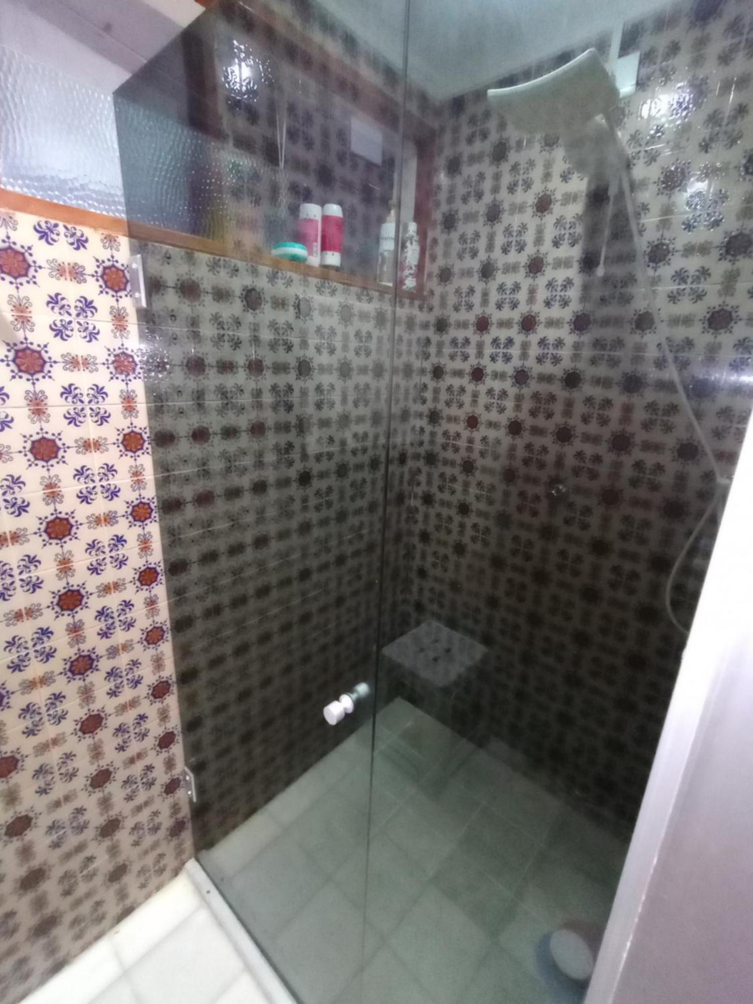Quarto Em Apto Compartilhado Beira Mar *