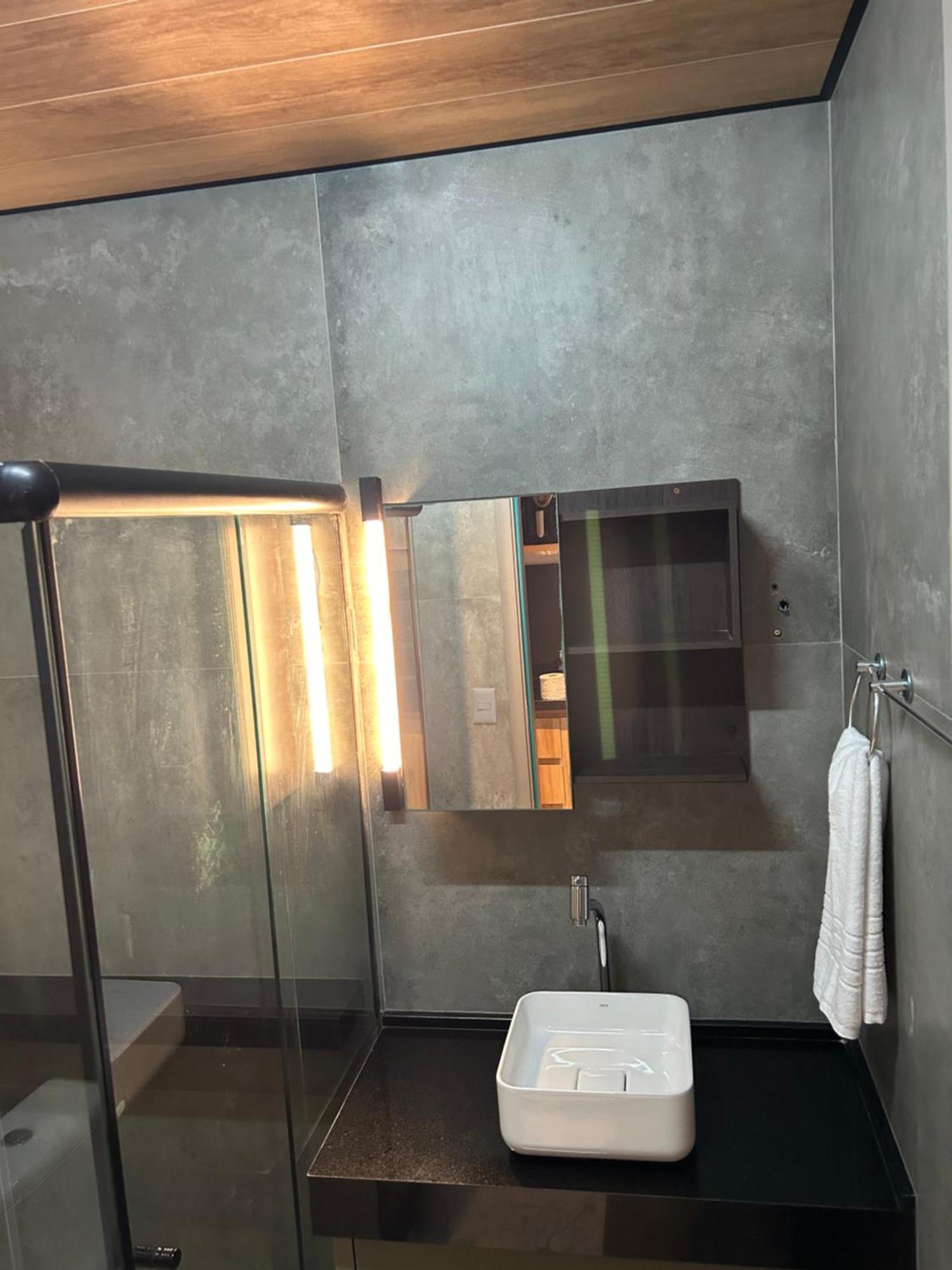 Apartamento New Time Beira Mar 320 *