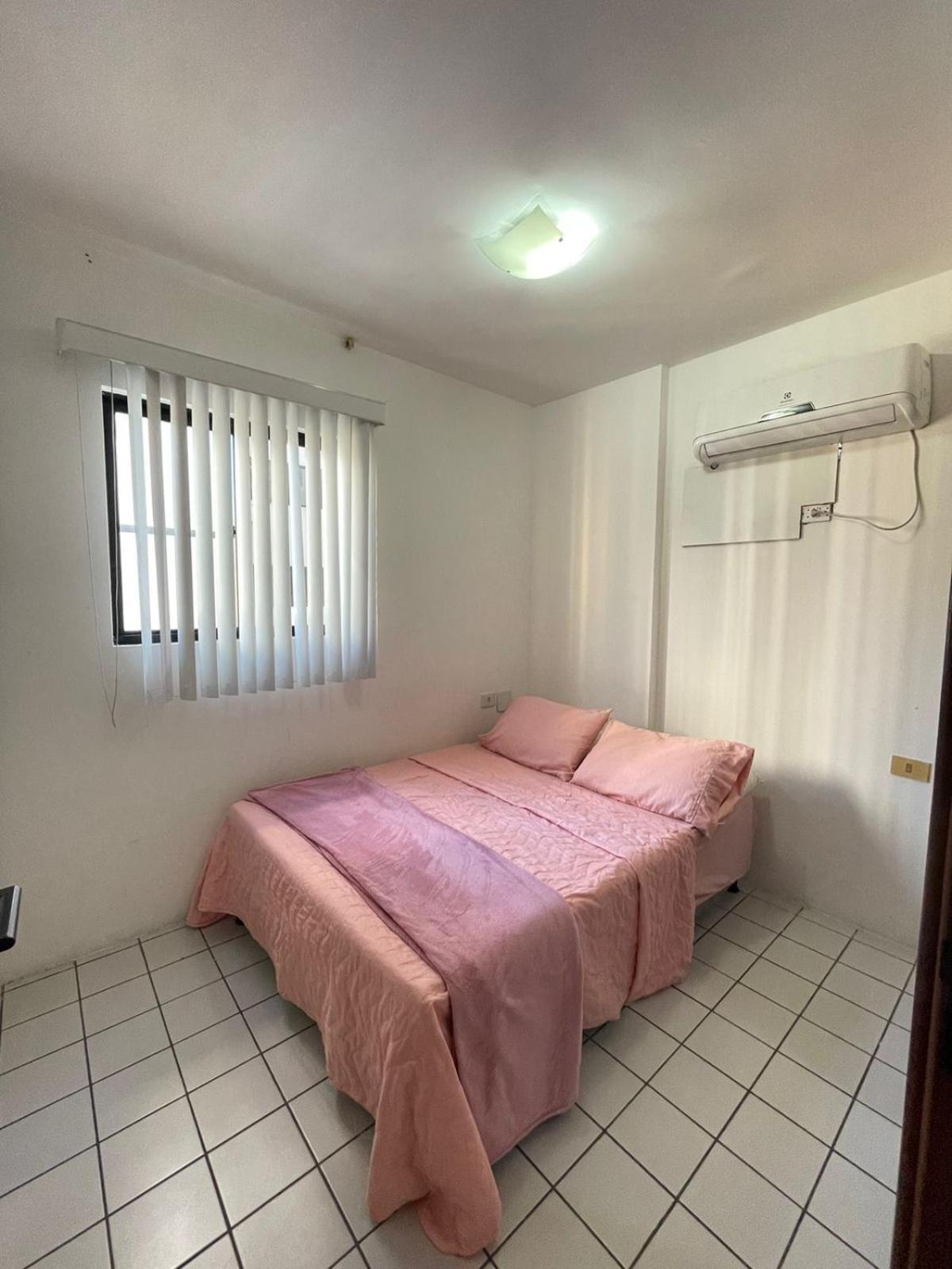 Apartamento De 3 Quartos Na Ponta A 500m Da *