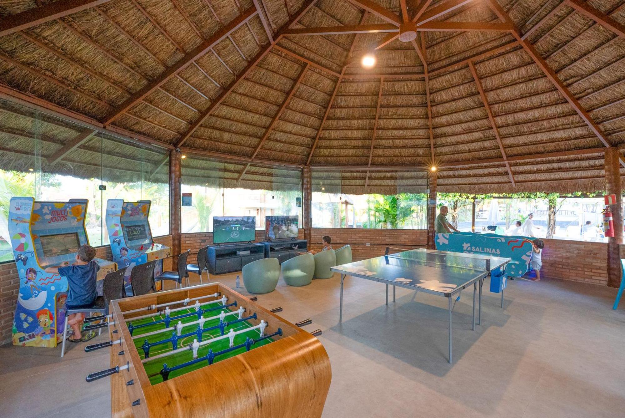 Resort Salinas 4*