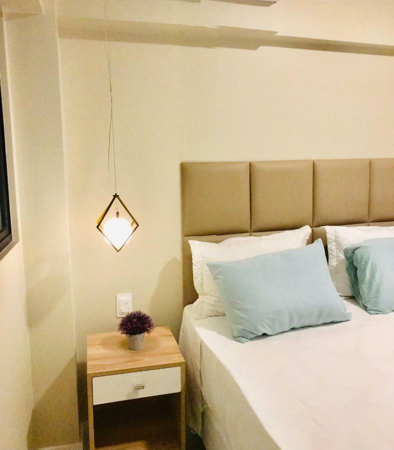 Apartamento Luxo 710-quarto E Sala Com Varanda De Frente Mar
